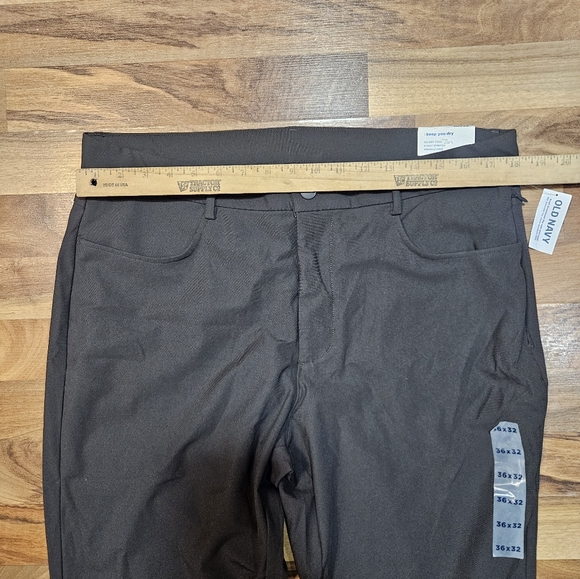 Old Navy Active Tech Hybrid Slim Pants 36x32 NWT - Picture 7 of 9